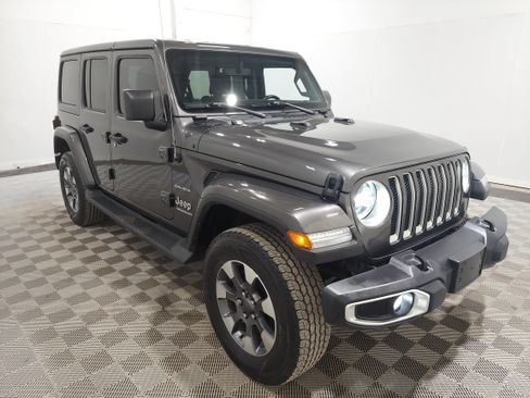 Used 2023 Jeep Wrangler Unlimited Sahara w/ LED Lighting Group AWD/4WD image 4