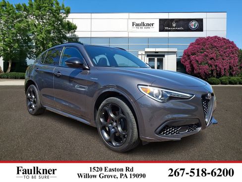 Used 2023 Alfa Romeo Stelvio Veloce AWD/4WD image 1
