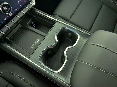 New 2026 GMC Acadia Elevation image 27