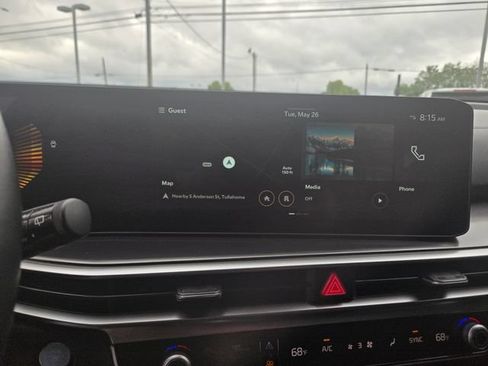 Used 2024 Kia Sorento S w/ Panoramic Sunroof Package FWD image 5