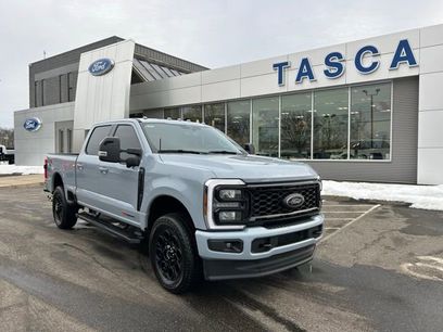 Used 2025 Ford F350 Lariat w/ Black Appearance Package