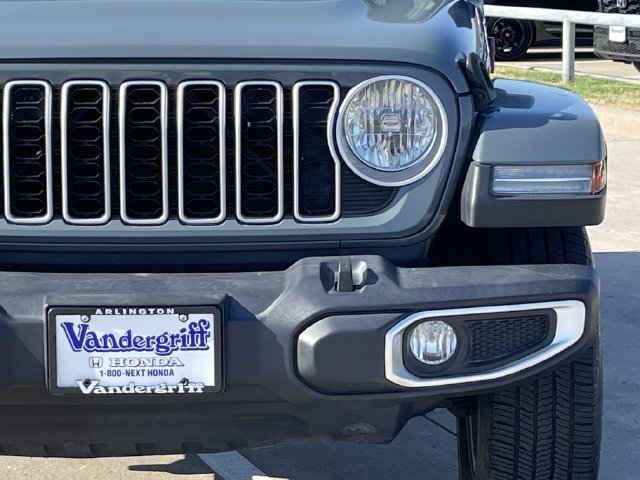 Used 2024 Jeep Wrangler Unlimited Sahara AWD/4WD image 7