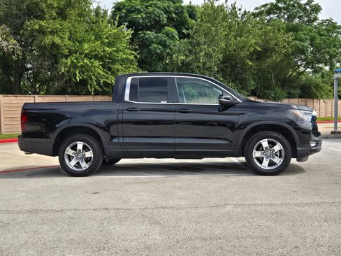 Certified 2025 Honda Ridgeline RTL image 2