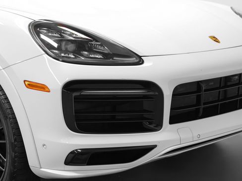 Certified 2023 Porsche Cayenne GTS image 20