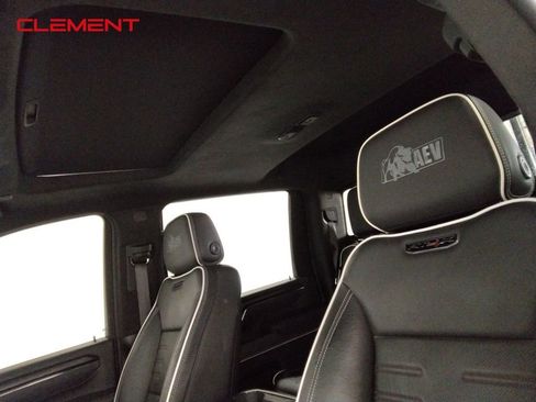 Used 2024 GMC Sierra 2500 AT4X w/ AT4X AEV Edition image 24