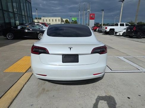 Used 2023 Tesla Model 3 Standard Range image 6