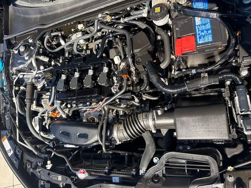 Certified 2024 Honda Civic EX-L image 31