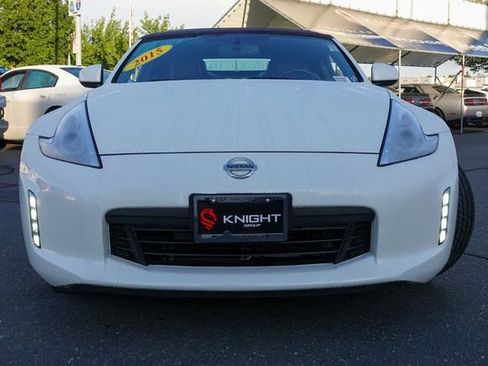 Used 2015 Nissan 370Z Touring image 3