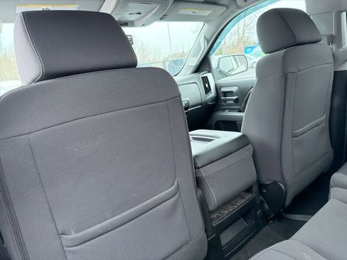 Used 2018 Chevrolet Silverado 1500 LT image 19