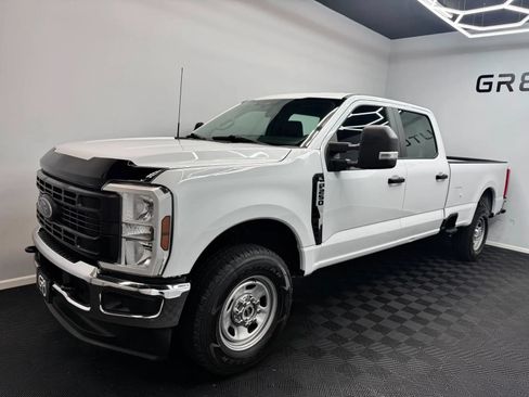 Used 2024 Ford F250 XL w/ FX4 Off-Road Package AWD/4WD image 3