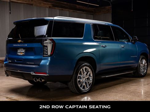 Used 2025 Chevrolet Suburban Premier w/ Sun And Tow Package image 9