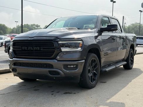 Used 2023 RAM 1500 Laramie AWD/4WD image 2