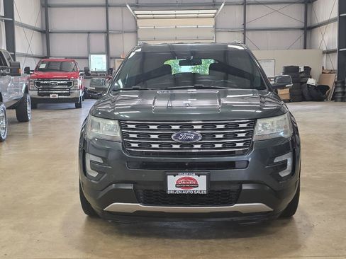 Used 2016 Ford Explorer Limited AWD/4WD image 2