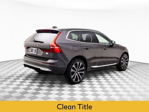 Used 2023 Volvo XC60 T8 Ultimate image 5