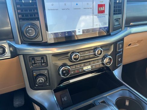 Certified 2021 Ford F150 Lariat w/ Equipment Group 502A High image 26