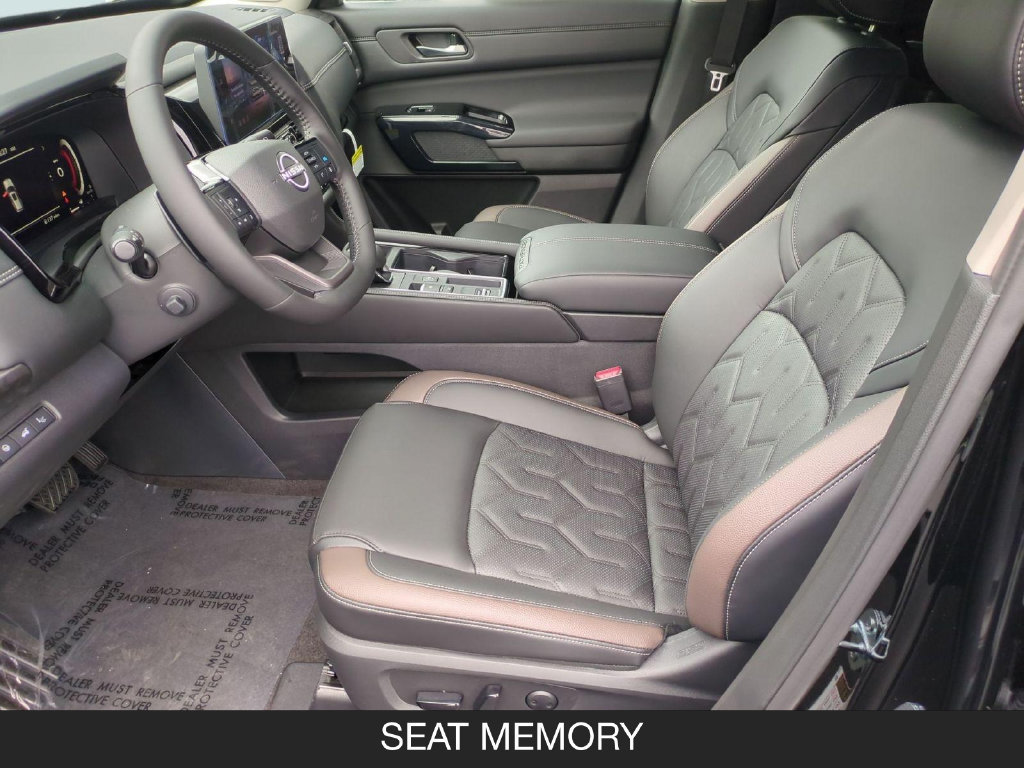 New 2026 Nissan Pathfinder Platinum w/ Cargo Package FWD image 14