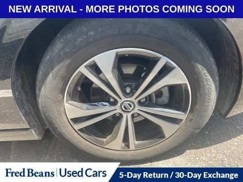 Used 2023 Nissan Sentra SV FWD image 14