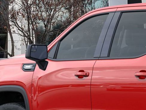 New 2026 GMC Sierra 1500 Elevation image 12