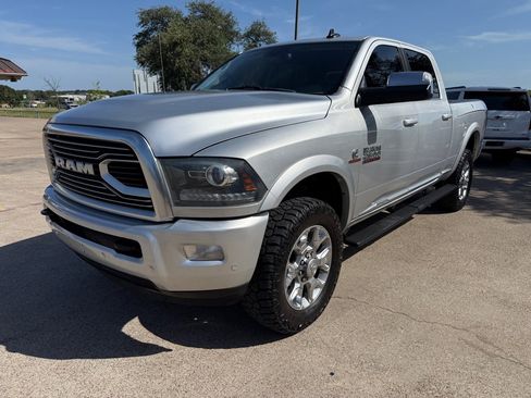 Used 2018 RAM 2500 Limited AWD/4WD image 3