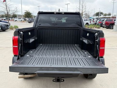 Used 2025 Toyota Tacoma TRD Off-Road image 30