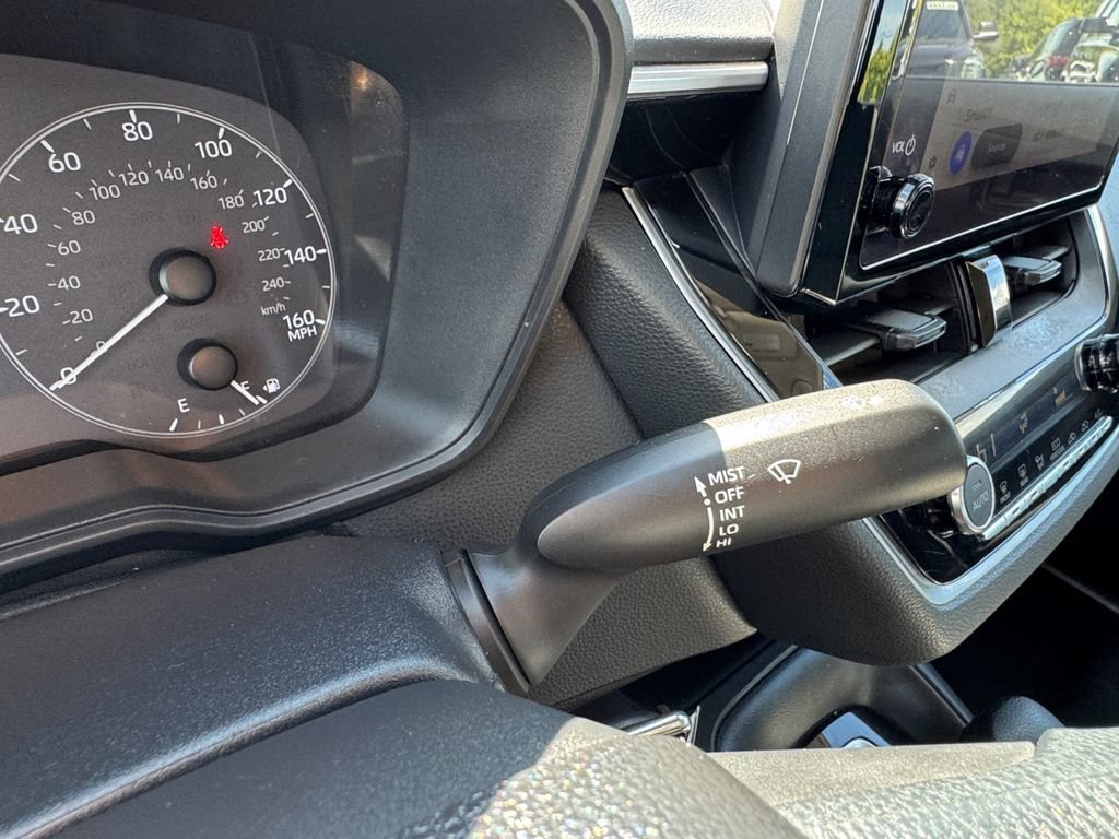 Used 2024 Toyota Corolla LE FWD image 33