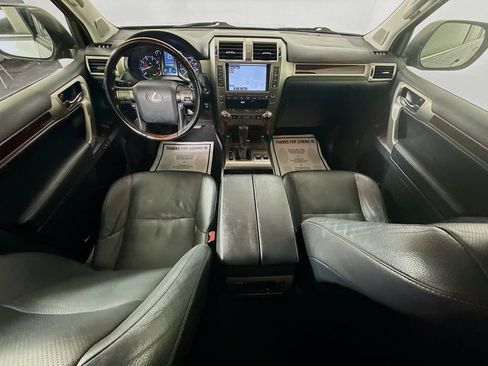 Used 2017 Lexus GX 460 Premium AWD/4WD image 25