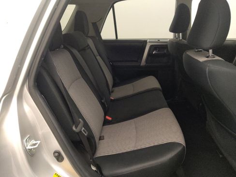 Used 2016 Toyota 4Runner SR5 RWD image 19