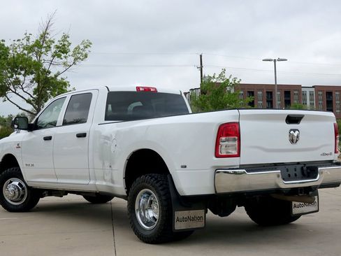 Used 2022 RAM 3500 Tradesman w/ Chrome Appearance Group image 17