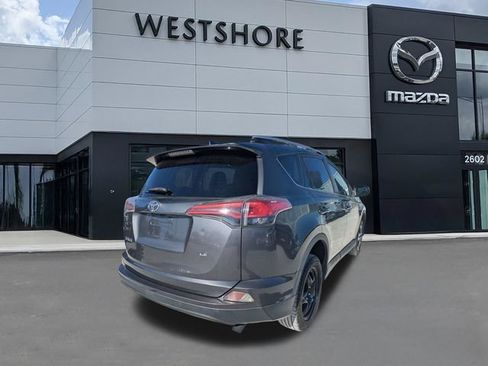 Used 2016 Toyota RAV4 LE FWD image 3