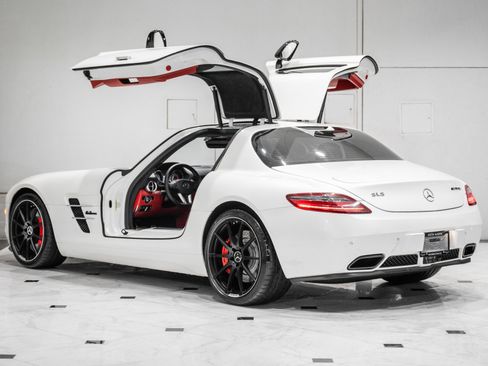 Used 2012 Mercedes-Benz SLS AMG Coupe image 21