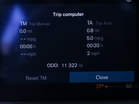 Certified 2025 Volvo XC90 B6 Plus image 14