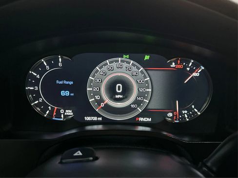 Used 2016 Cadillac Escalade Luxury image 16