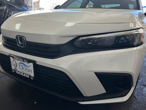 Used 2022 Honda Civic Sport image 3