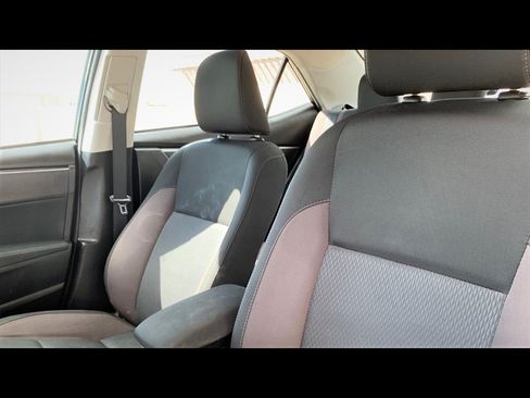 Used 2017 Toyota Corolla LE FWD image 7