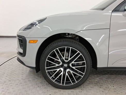 New 2026 Porsche Macan image 12