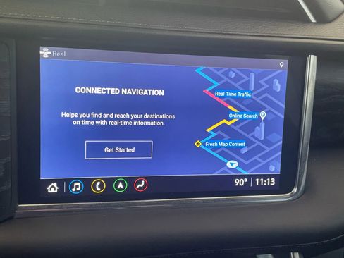 Used 2021 GMC Yukon XL Denali w/ Denali Premium Package image 17