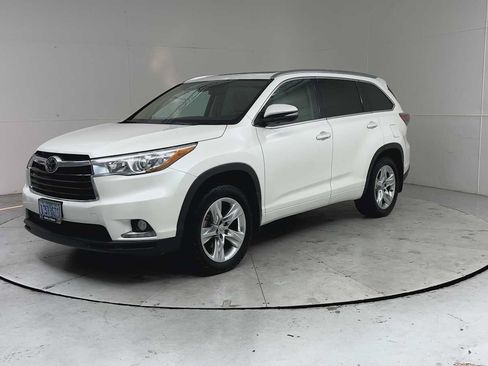 Used 2014 Toyota Highlander Limited Platinum AWD/4WD image 6