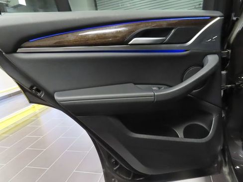 Used 2024 BMW X3 sDrive30i RWD image 11