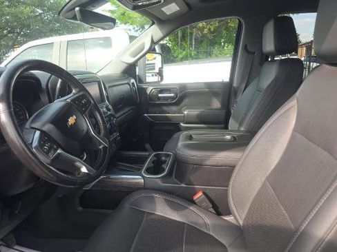 Used 2021 Chevrolet Silverado 1500 LTZ w/ Technology Package AWD/4WD image 8