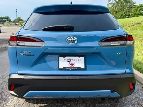 Used 2026 Toyota Corolla Cross LE FWD image 8