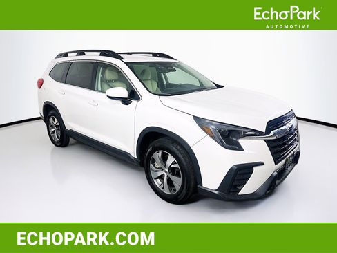 Used 2025 Subaru Ascent Premium AWD/4WD image 1