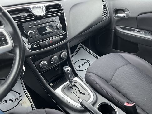 Used 2013 Chrysler 200 Touring w/ S Exterior Appearance Pkg image 25