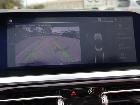 Used 2024 BMW Z4 M40i w/ Premium Package image 4