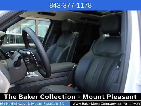 Used 2024 Land Rover Range Rover SE AWD/4WD image 4