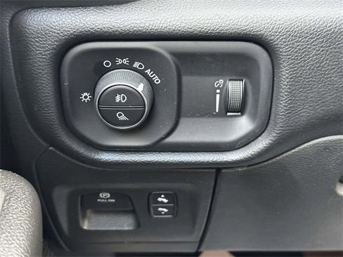 Certified 2022 RAM 1500 Big Horn image 23