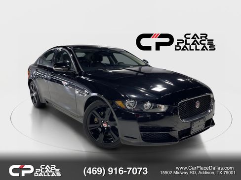 Used 2019 Jaguar XE Prestige RWD image 1