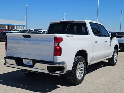 Used 2021 Chevrolet Silverado 1500 LT w/ Safety Package II image 3