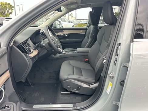 New 2026 Volvo XC90 B6 Plus image 13
