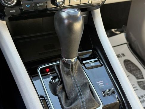 Used 2022 Jeep Compass Latitude w/ Sun and Sound Group image 21