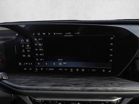 Certified 2025 Audi Q5 Premium Plus w/ Premium Plus image 16